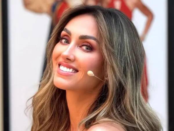 Anahí celebra 43 años consolidada como una de las figuras más influyentes del entretenimiento mexicano, con una trayectoria marcada por éxitos y retos personales.