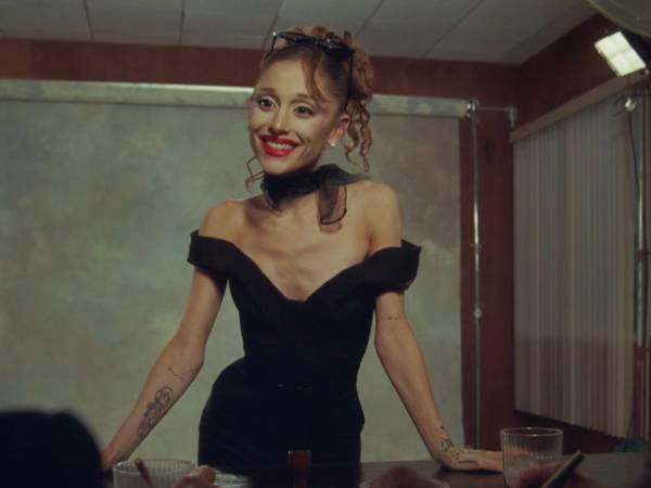 Con 168.000 copias vendidas y más de 128 millones de reproducciones, Petal llevó a Ariana Grande a lo más alto del Billboard 200 esta semana.