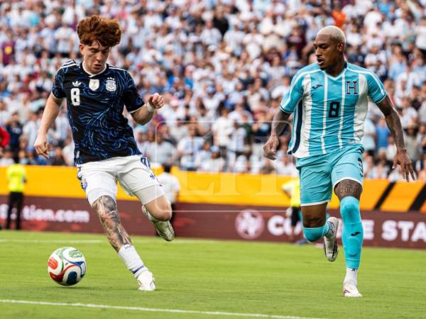 Joseph Rosales jugó un gran partido ante la selección de Argentina.