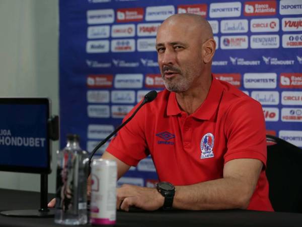 El uruguayo contó que recibió una llamada de su país que le dio pena responder.