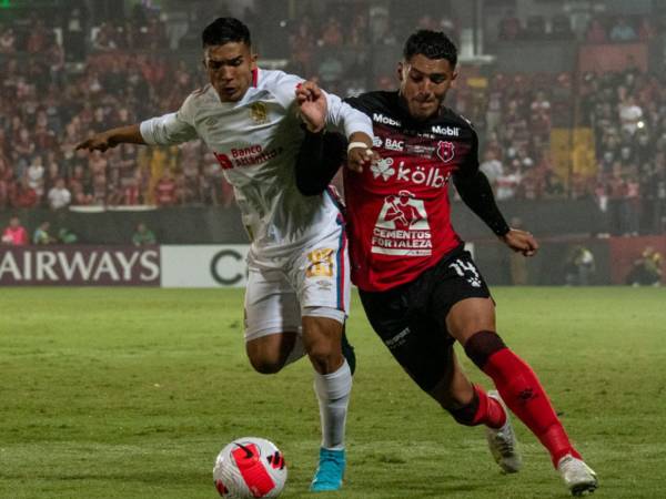 El Alajuelense de Costa Rica tiene más de 20 años de no poderle ganar al Olimpia y esto dicen los medios 'ticos' sobre este dato entre estos dos clubes