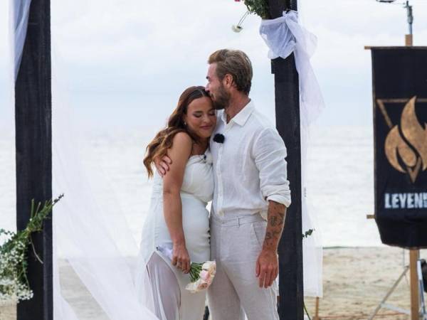 Marta Peñate y Tony Spinas lloraron de emoción y alegría durante casi toda su boda.