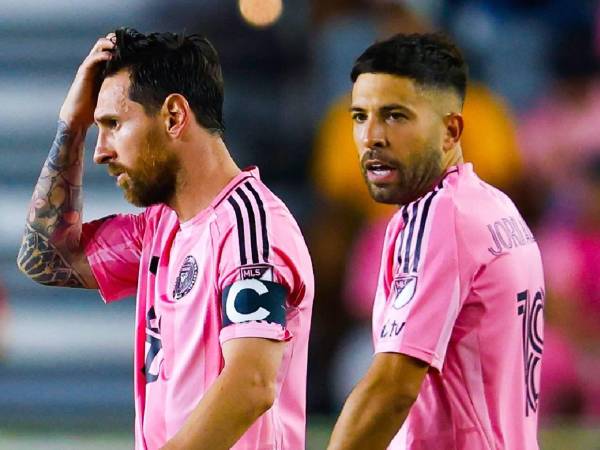 Jordi Alba también fue sancionado en el Inter Miami.