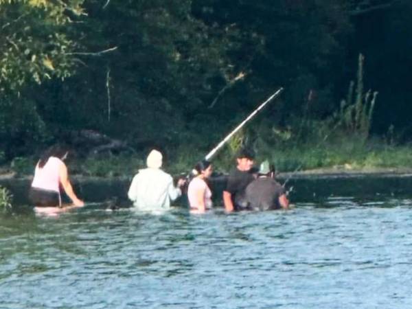La fotografía tomada por un pastor podría ser la última imagen en la que aparecen con vida las cinco personas que murieron ahogadas en el río Scioto, en Ohio, entre ellas cuatro hondureños.