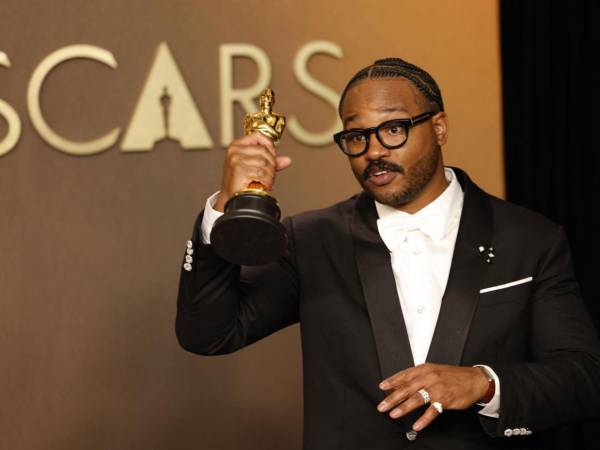 Nueva Expediente X: reparto, trama y todo sobre la serie de Hulu creada por Ryan Coogler