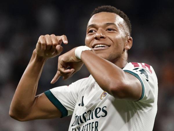 El jugador del Real Madrid y la selección francesa, Kylian Mbappé, aseguró que el Balón de Oro no es una obsesión, pero afronta la carrera por el premio con la convicción de que esta puede ser su temporada.