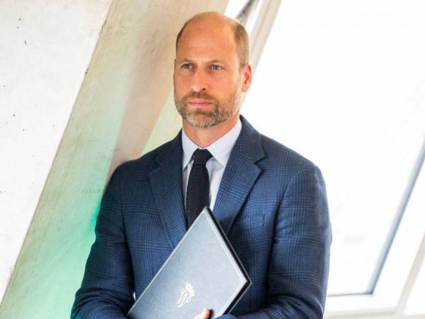 El libro de Charles Spencer sobre Diana de Gales revive la discusión con el rey Carlos III sobre el cortejo fúnebre de 1997 y afecta a William.