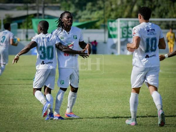 Imágenes del desarrollo del partido.