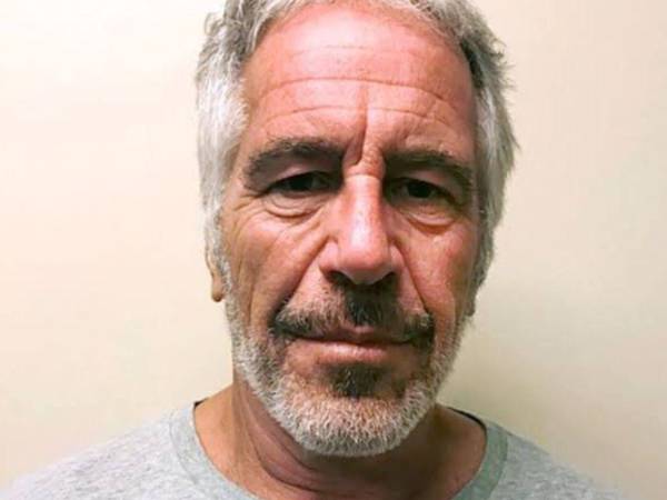 El Departamento de Justicia de Estados Unidos publicó millones de nuevos archivos relacionados con Jeffrey Epstein, lo que supone la mayor cantidad de documentos compartidos por el gobierno desde que una ley ordenara su publicación el año pasado. ¿Qué se dice sobre Donald Trump?