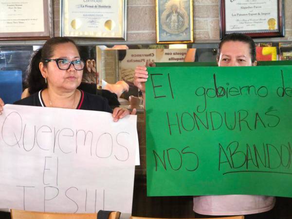 Una docena de hondureños se reunieron en la Pequeña Habana para advertir de una verdadera tragedia humana porque este lunes termina dicho alivio migratorio vigente desde 1999 para Honduras y Nicaragua porque el Departamento de Seguridad Nacional (DHS) considera que ya no continúan cumpliendo los criterios para la designación del TPS. Aquí algunas de sus historias: