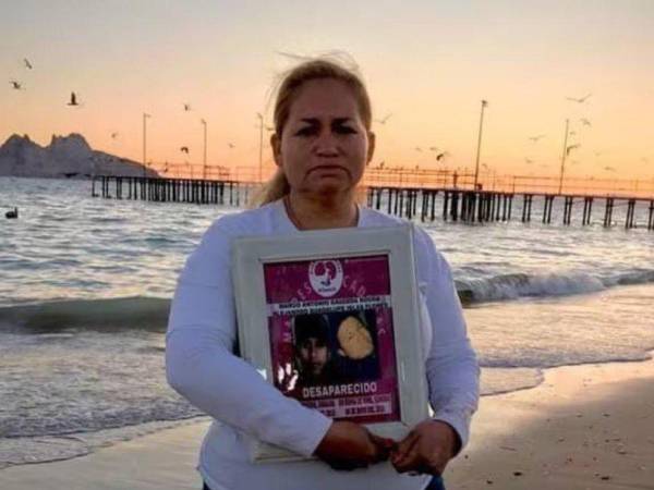 Tras casi siete años de búsqueda, la activista Ceci Flores, líder del colectivo Madres Buscadoras de Sonora, informó el hallazgo de restos óseos que, según su identificación preliminar, corresponderían a su hijo Marco Antonio Sauceda Rocha, desaparecido en 2019.