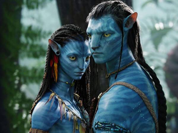 El director James Cameron aseguró que las películas Avatar 4 y Avatar 5 “siguen flotando ahí afuera”, dejando claro que aún están en una etapa de evaluación y desarrollo.