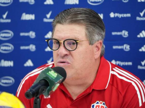 Miguel Piojo Herrera desde ya prepara juegos que se le vienen a Costa Rica.
