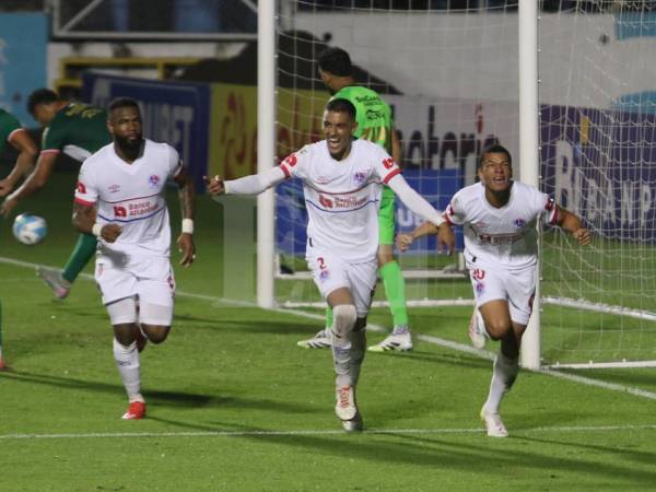Olimpia vuelve al triunfo, corta racha de Marathón y se aleja con el liderato