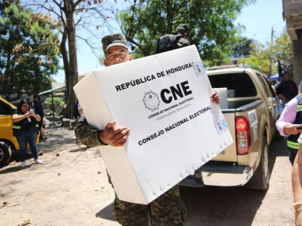 El CNE integrará GPS en las maletas electorales para rastrear su recorrido.