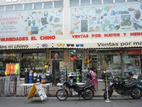 El embajador de China en Honduras, Yu Bo, defendió la participación de los comercios chinos en el mercado hondureño y señaló que la competencia debe desarrollarse bajo las mismas reglas para todos.