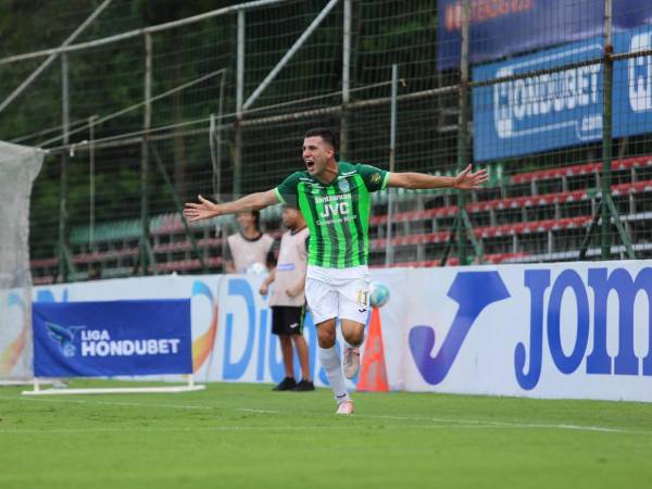 Imágenes del desarrollo del partido.