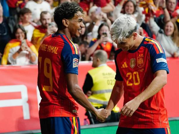 Imágenes del desarrollo del partido.