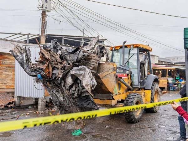 Más de 200 vendedores fueron afectados y se coordinan medidas de reubicación temporal.