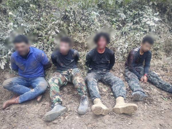 Los cuatro detenidos serán remitidos a los tribunales de justicia, donde se les iniciará un proceso penal en su contra.