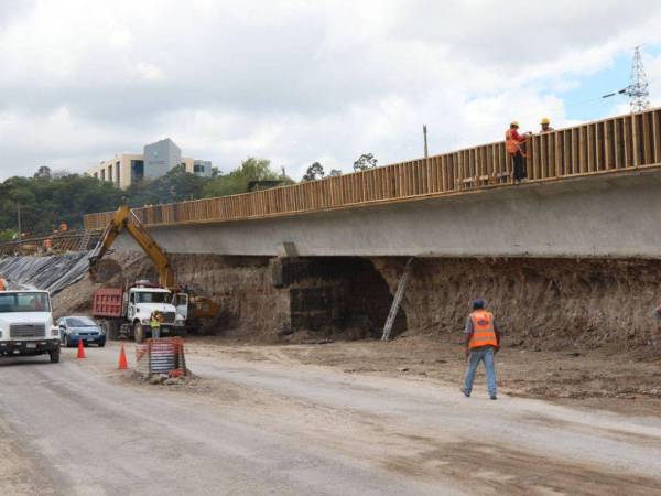 Existe la preocupación de que las lluvias entorpezcan los tiempos de entrega que se tenían previstos por la alcaldía y se extiendan hasta el próximo año.