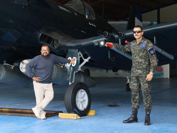 Juan Carlos Ortiz y Fernando Cerna, piloto activo de la Fuerza Aérea Hondureña, interpretan a dos de los personajes principales de la película: Matías Hernández y Fernando Soto Henríquez, respectivamente.