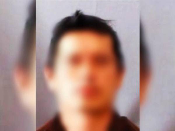 En cuestión de segundos y sin mediar palabra, el acusado le propinó un machetazo en la cabeza. La agresión dejó una herida de gravedad en la región frontal izquierda del menor.