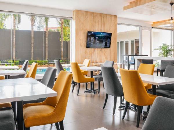 El hotel, que mira a su pasado y presume de él, comenzó este jueves un ciclo de modernización tras una reforma de 24 meses en la que se han invertido más de dos millones de dólares.