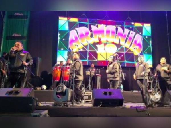 Armonía 10 sale con chalecos en show tras ataque a Agua Marina.