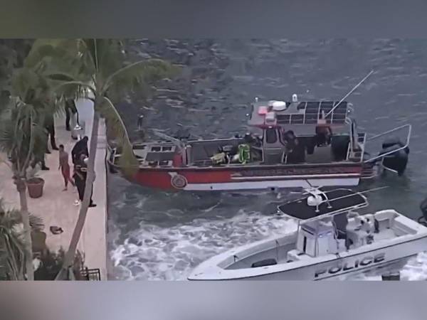 Mueren dos niños en Miami tras choque de un velero y una barcaza.