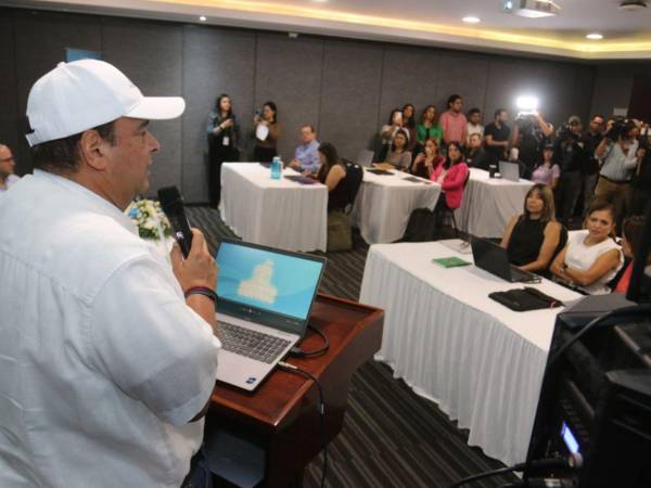 La AMDC habilitó plataformas físicas y en línea que permiten a los contribuyentes realizar hasta 12 trámites en la comuna capitalina.