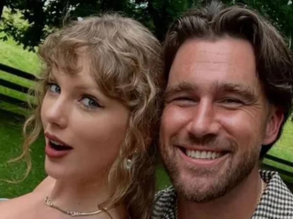 Taylor Swift atraviesa las primeras semanas de su matrimonio con Travis Kelce entregada a una rutina casera, alejada de los reflectores, según trascendió a través de una fuente cercana de la pareja.