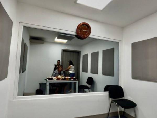 Advierten que el 85% de las Cámaras Gesell en Honduras presentan limitaciones de infraestructura, lo que restringe la atención especializada a víctimas de delitos.