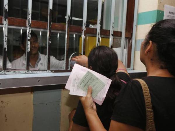 El Hospital Escuela reporta 80% de abastecimiento de medicamentos debido al fideicomiso, según autoridades