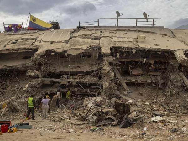 Los temblores de 7,2 y 7,5 devastaron amplias zonas de Venezuela y dejaron más de 6,500 muertos.