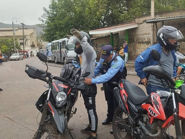 Las autoridades también destacan que el proceso de transición institucional no ha representado ninguna interrupción en las operaciones que actualmente ejecuta la Policía Nacional a nivel nacional.