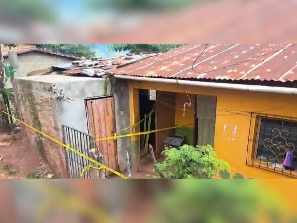 El cadáver de la mujer fue encontrado en uno de los cuartos de la casa en la que vivía con su pareja.