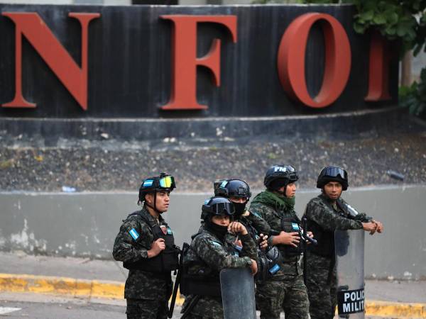 El CNE declaró ganador a Nasry “Tito” Asfura con el 40.27 % de los votos, una ventaja mínima sobre Salvador Nasralla, mientras avanzan impugnaciones y un escrutinio especial de actas en el Centro Logístico Electoral del Infop.