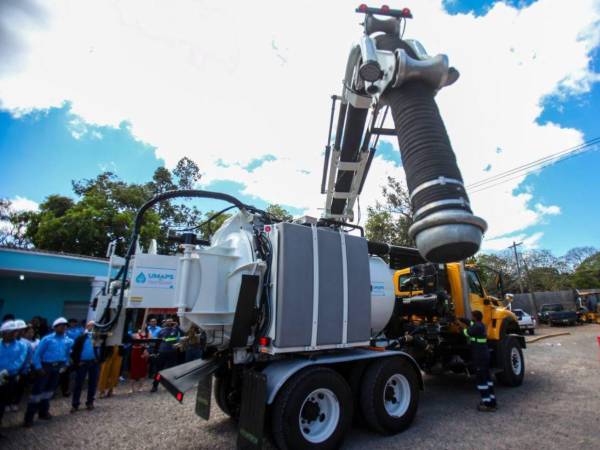Este es el camión con los que se realizarán los trabajos.