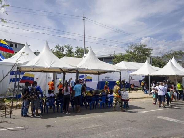 El doble terremoto de magnitud 7,2 y 7,5 ocurrido hace casi un mes en Venezuela dejó 16,740 heridos y a 17,907 personas sin vivienda.
