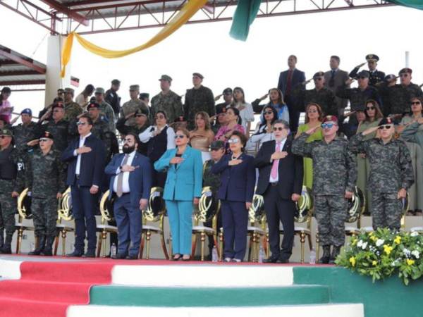 La presidenta de la República, Xiomara Castro, participó en la celebración de décimo segundo aniversario de la Policía Militar del Orden Público (PMOP).