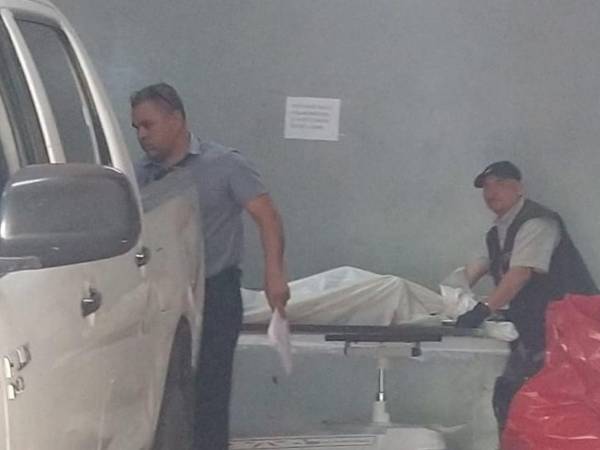 Los cuerpos de personas que han perdido la vida de manera violenta y especialmente de forma homicida, son ingresados a la morgue de Medicina Forense, donde se les practica la autopsia y se entregan a los familiares.