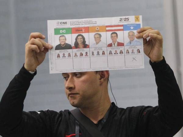 El conteo de votos de las elecciones generales de 2025 debe entrar a la recta final en el Consejo Nacional Electoral (CNE) esta semana.