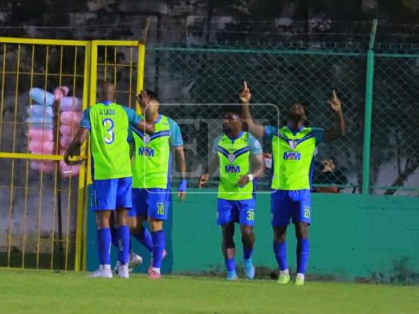Así celebró Clayvin Zúniga el gol del triunfo.