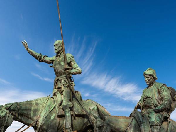 Don Quijote de la Mancha dejó de recorrer caminos para recorrer mentes cuatro siglos después de su publicación.