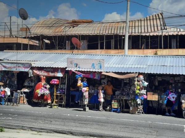 El 22 de septiembre de 2021, el mercado San Miguelito, como se conocía antes, se destruyó casi en su totalidad luego de un voraz incendio que destruyó su infraestructura.