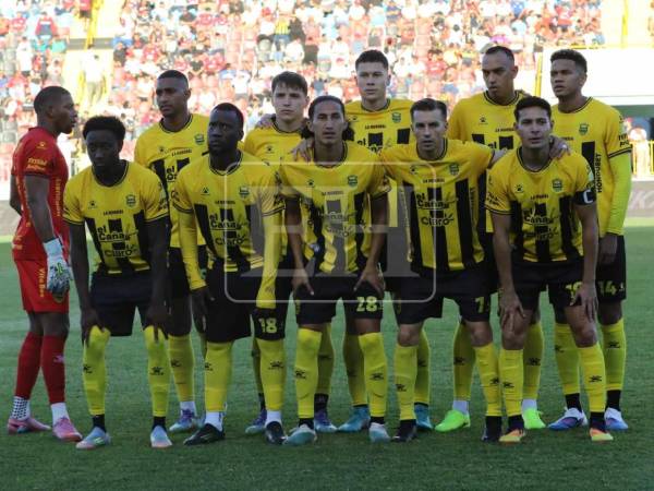 Aunque no se reportaron personas detenidas, el decomiso de las armas evitó que pudieran generarse actos de violencia asociados a las barras de aficionados organizados infiltradas por delincuentes.