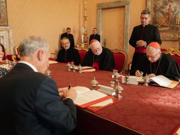 El nuevo tratado bilateral resguarda el sigilo sacramental y la objeción de conciencia, además de consolidar la autonomía de la Iglesia en el país.