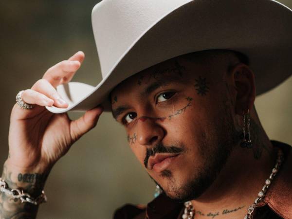 La confrontación legal entre Christian Nodal y Universal Music dio un nuevo giro con la confirmación de que la carpeta de investigación por presunta falsificación de contratos fue judicializada.