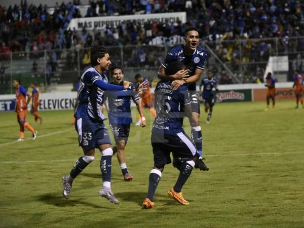 Denis Meléndez anotó el gol del empate de Motagua ante los Lobos de la UPN.